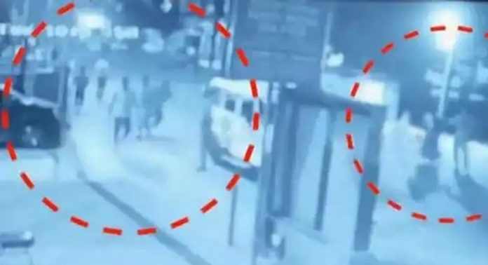 പത്തനംതിട്ട പോലീസ് മര്ദ്ദനം ; കേസ് അന്വേഷണം ജില്ലാ ക്രൈംബ്രാഞ്ചിന് കൈമാറി ഉത്തരവിറക്കി പത്തനംതിട്ട പോലീസ് മര്ദ്ദനം ; കേസ് അന്വേഷണം ജില്ലാ ക്രൈംബ്രാഞ്ചിന് കൈമാറി ഉത്തരവിറക്കി