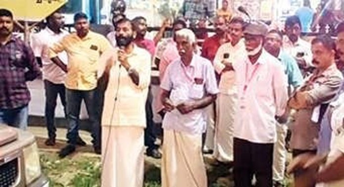കേരള ഇലക്ട്രിക്കൽ വയർമെൻ ആൻഡ് സൂപ്പർവൈസേഴ്സ് അസോസിയേഷൻ ജില്ലാ കമ്മിറ്റി നടത്തിയ സമര പ്രചാരണ ജാഥ വടശ്ശേരിക്കരയിൽ സമാപിച്ചു കേരള ഇലക്ട്രിക്കൽ വയർമെൻ ആൻഡ് സൂപ്പർവൈസേഴ്സ് അസോസിയേഷൻ ജില്ലാ കമ്മിറ്റി നടത്തിയ സമര പ്രചാരണ ജാഥ വടശ്ശേരിക്കരയിൽ സമാപിച്ചു