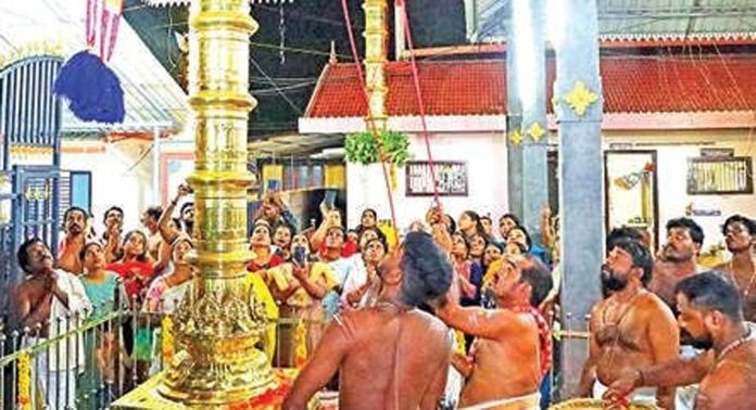 കള്ളിക്കാട് മുല്ലമഠം മുരുകൻ-ദേവീക്ഷേത്രത്തിലെ ഉത്സവത്തിന് കൊടിയേറി കള്ളിക്കാട് മുല്ലമഠം മുരുകൻ-ദേവീക്ഷേത്രത്തിലെ ഉത്സവത്തിന് കൊടിയേറി
