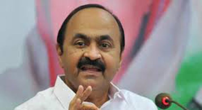 ഷൈന് ടോം ചാക്കോ ഉള്പ്പെട്ട ലഹരിക്കേസ് പരോക്ഷമായി നിയമസഭയില് പരാമര്ശിച്ച് പ്രതിപക്ഷ നേതാവ് വി ഡി സതീശന് ഷൈന് ടോം ചാക്കോ ഉള്പ്പെട്ട ലഹരിക്കേസ് പരോക്ഷമായി നിയമസഭയില് പരാമര്ശിച്ച് പ്രതിപക്ഷ നേതാവ് വി ഡി സതീശന്
