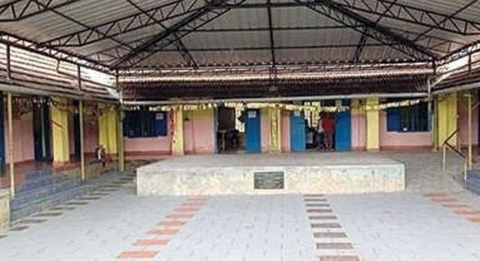 മക്കപ്പുഴ ഗവ.എൽ.പി.സ്കൂൾ നൂറിന്റെ നിറവിൽ മക്കപ്പുഴ ഗവ.എൽ.പി.സ്കൂൾ നൂറിന്റെ നിറവിൽ