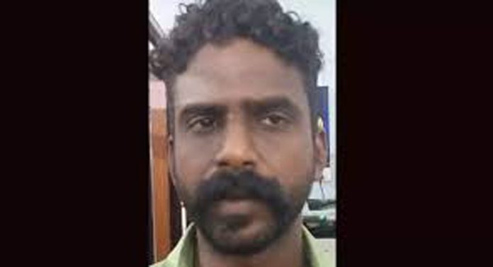 തിരുവല്ല കെഎസ്ആര്ടിസി സ്റ്റാന്ഡില് നിന്ന് ബസ് ഓടിച്ചു കൊണ്ടുപോകാന് ശ്രമിച്ച യുവാവ് പിടിയില് തിരുവല്ല കെഎസ്ആര്ടിസി സ്റ്റാന്ഡില് നിന്ന് ബസ് ഓടിച്ചു കൊണ്ടുപോകാന് ശ്രമിച്ച യുവാവ് പിടിയില്