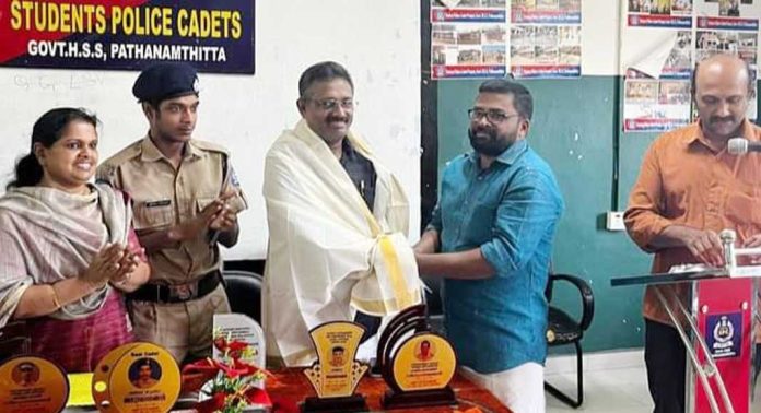 തൈക്കാവ് ഗവൺമെൻറ് ഹയർ സെക്കണ്ടറി സ്കൂളിൽ എസ് പി സി സീനിയർ കേഡറ്റുകളുടെ ഫെയർവെൽ നടത്തി തൈക്കാവ് ഗവൺമെൻറ് ഹയർ സെക്കണ്ടറി സ്കൂളിൽ എസ് പി സി സീനിയർ കേഡറ്റുകളുടെ ഫെയർവെൽ നടത്തി