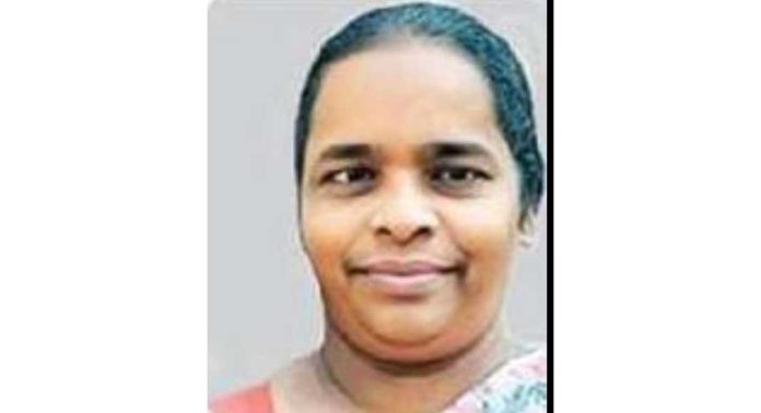 റാന്നിയിൽ ആംബുലൻസ് നിയന്ത്രണംവിട്ട് മറിഞ്ഞ് രോഗി മരിച്ചു റാന്നിയിൽ ആംബുലൻസ് നിയന്ത്രണംവിട്ട് മറിഞ്ഞ് രോഗി മരിച്ചു