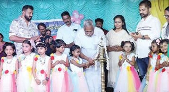വെൺകുറിഞ്ഞി ശ്രീനാരായണ സ്കൂളിന്റെ വാർഷികാഘോഷം ഉദ്ഘാടനം ചെയ്തു വെൺകുറിഞ്ഞി ശ്രീനാരായണ സ്കൂളിന്റെ വാർഷികാഘോഷം ഉദ്ഘാടനം ചെയ്തു