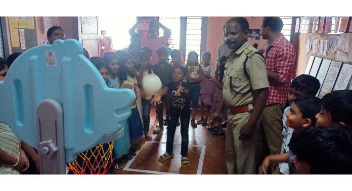 വൈക്കം ഗവ. യു പി സ്കൂളിൽ നടന്ന ബ്രയിൻ എക്സ്പോയിൽ നിരവധി സ്റ്റാളുകൾ നിരന്നു വൈക്കം ഗവ. യു പി സ്കൂളിൽ നടന്ന ബ്രയിൻ എക്സ്പോയിൽ നിരവധി സ്റ്റാളുകൾ നിരന്നു