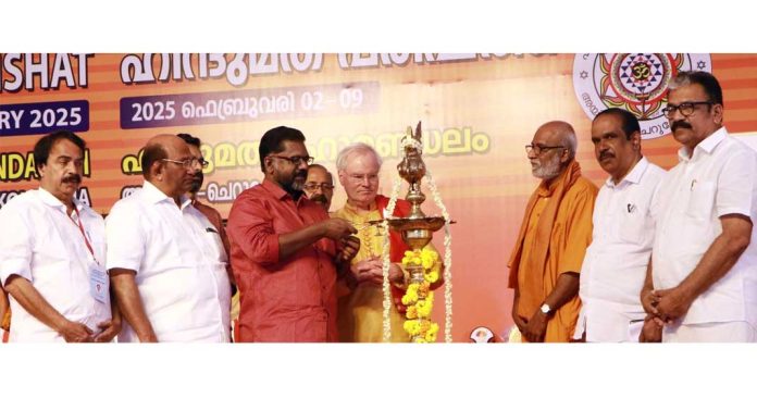 കൺവെൻഷനുകളിലൂടെ നല്ല മനുഷ്യനെ സൃഷ്ടിക്കാൻ സാധിക്കുമെന്ന് ചിറ്റയം ഗോപകുമാർ കൺവെൻഷനുകളിലൂടെ നല്ല മനുഷ്യനെ സൃഷ്ടിക്കാൻ സാധിക്കുമെന്ന് ചിറ്റയം ഗോപകുമാർ