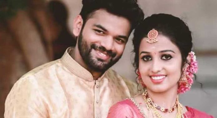 ഭർതൃപീഡനം ; ആത്മഹത്യ ചെയ്ത വിഷ്ണുജയുടെ ഭർത്താവ് പ്രഭിന്റെ ജാമ്യാപേക്ഷ തള്ളി കോടതി ഭർതൃപീഡനം ; ആത്മഹത്യ ചെയ്ത വിഷ്ണുജയുടെ ഭർത്താവ് പ്രഭിന്റെ ജാമ്യാപേക്ഷ തള്ളി കോടതി