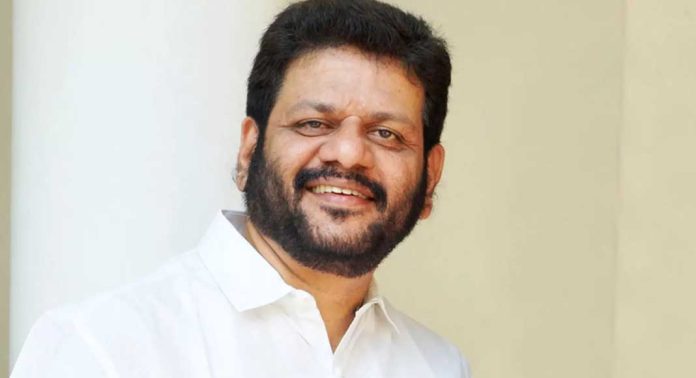 ബ്രൂവറിക്ക് എലപ്പുള്ളി ഗ്രാമപഞ്ചായത്തിലെ കോൺഗ്രസ് ഭരണസമിതി സമ്മതമറിയിച്ചെന്നത് തെറ്റായ പ്രചരണമെന്ന് കോൺഗ്രസ് എംപി വി.കെ ശ്രീകണ്ഠൻ ബ്രൂവറിക്ക് എലപ്പുള്ളി ഗ്രാമപഞ്ചായത്തിലെ കോൺഗ്രസ് ഭരണസമിതി സമ്മതമറിയിച്ചെന്നത് തെറ്റായ പ്രചരണമെന്ന് കോൺഗ്രസ് എംപി വി.കെ ശ്രീകണ്ഠൻ