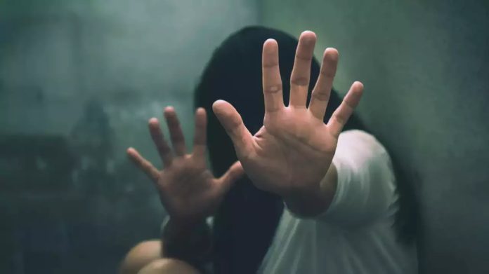 ഹൈദരാബാദില് ഹോട്ടല്മുറിയില് ബോളിവുഡ് നടി കവര്ച്ചയ്ക്കിരയായി പരാതി ഹൈദരാബാദില് ഹോട്ടല്മുറിയില് ബോളിവുഡ് നടി കവര്ച്ചയ്ക്കിരയായി പരാതി