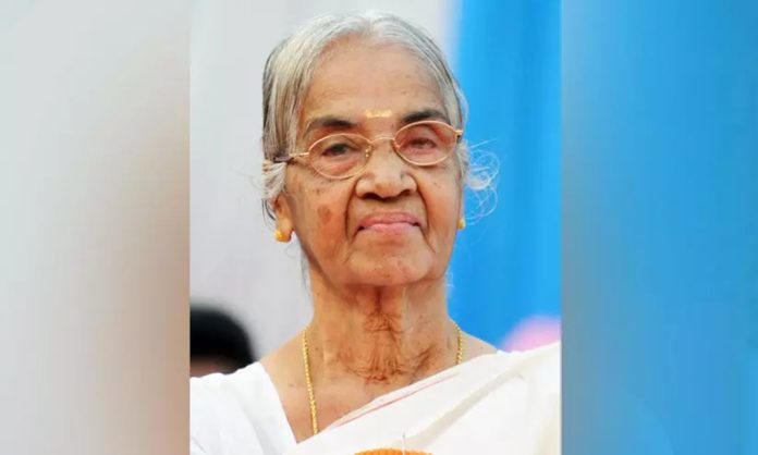 മുതിർന്ന ബിജെപി നേതാവ് അഹല്യ ശങ്കർ (89) അന്തരിച്ചു മുതിർന്ന ബിജെപി നേതാവ് അഹല്യ ശങ്കർ (89) അന്തരിച്ചു