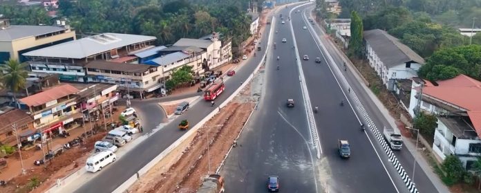 മലപ്പുറത്ത് ആറുവരിപ്പാതയുടെ നിർമാണം അവസാന ഘട്ടത്തിൽ ; വഴിവിളക്കുകൾ തെളിഞ്ഞു മലപ്പുറത്ത് ആറുവരിപ്പാതയുടെ നിർമാണം അവസാന ഘട്ടത്തിൽ ; വഴിവിളക്കുകൾ തെളിഞ്ഞു