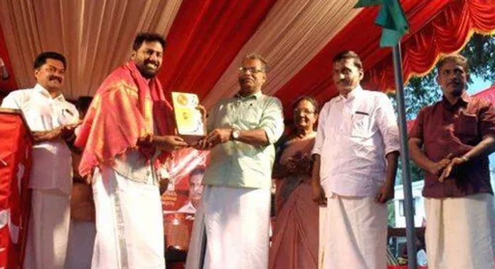 സി.പി.ഐ ഏറത്ത് ലോക്കൽ സമ്മേളനം ഉദ്ഘാടനം ചെയ്തു സി.പി.ഐ ഏറത്ത് ലോക്കൽ സമ്മേളനം ഉദ്ഘാടനം ചെയ്തു