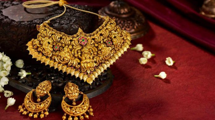 സ്വര്ണ വിലയില് റെക്കോഡ് മുന്നേറ്റം തുടരുന്നു സ്വര്ണ വിലയില് റെക്കോഡ് മുന്നേറ്റം തുടരുന്നു