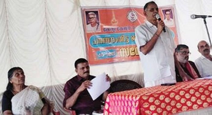 ക്ഷേത്രങ്ങളും സമൂഹവും നേരിടുന്ന വെല്ലുവിളികൾ നേരിടാൻ കഴിയണം ; കേരള ക്ഷേത്രസംരക്ഷണ സമിതി ക്ഷേത്രങ്ങളും സമൂഹവും നേരിടുന്ന വെല്ലുവിളികൾ നേരിടാൻ കഴിയണം ; കേരള ക്ഷേത്രസംരക്ഷണ സമിതി
