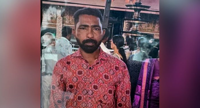 കോഴിക്കോട് മത്സ്യബന്ധനത്തിന് പോയ വള്ളം മറിഞ്ഞ് മത്സ്യത്തൊഴിലാളി മരിച്ചു കോഴിക്കോട് മത്സ്യബന്ധനത്തിന് പോയ വള്ളം മറിഞ്ഞ് മത്സ്യത്തൊഴിലാളി മരിച്ചു