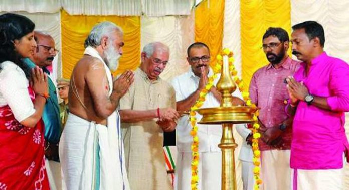 ആരാധനാലയങ്ങള് കേവലം ഭക്തിയുടെ മാത്രമല്ല സേവന പ്രവര്ത്തനങ്ങളുടേതു കൂടിയാവണം ; ഗവര്ണര് രാജേന്ദ്ര ആര്ലേക്കര് ആരാധനാലയങ്ങള് കേവലം ഭക്തിയുടെ മാത്രമല്ല സേവന പ്രവര്ത്തനങ്ങളുടേതു കൂടിയാവണം ; ഗവര്ണര് രാജേന്ദ്ര ആര്ലേക്കര്
