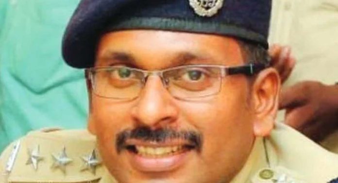 സസ്പെൻഷനിലായിരുന്ന മുൻ എസ്പി സുജിത്ത് ദാസിന്റെ സസ്പെൻഷൻ പിൻവലിച്ചു സസ്പെൻഷനിലായിരുന്ന മുൻ എസ്പി സുജിത്ത് ദാസിന്റെ സസ്പെൻഷൻ പിൻവലിച്ചു
