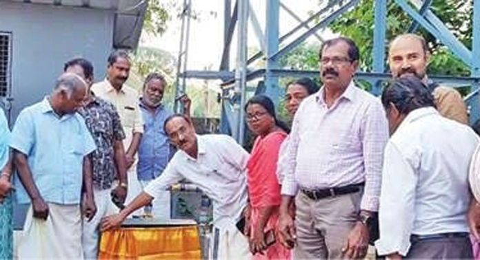 തെക്കേക്കര ഗ്രാമപ്പഞ്ചായത്തിലെ ഉമ്പർനാട് തുടങ്ങിയ വാഴയിൽ കുടിവെള്ളപദ്ധതി ഉദ്ഘാടനം ചെയ്തു തെക്കേക്കര ഗ്രാമപ്പഞ്ചായത്തിലെ ഉമ്പർനാട് തുടങ്ങിയ വാഴയിൽ കുടിവെള്ളപദ്ധതി ഉദ്ഘാടനം ചെയ്തു