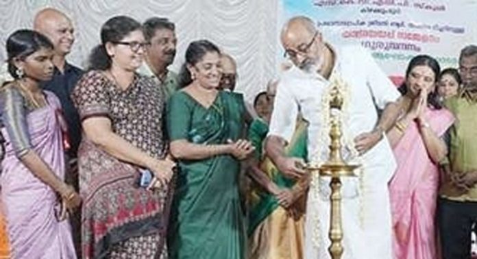 കിഴക്കുംമുറി എസ്കെവി എൽപി സ്കൂൾ വജ്രജൂബിലി ആഘോഷം ഉദ്ഘാടനം ചെയ്തു കിഴക്കുംമുറി എസ്കെവി എൽപി സ്കൂൾ വജ്രജൂബിലി ആഘോഷം ഉദ്ഘാടനം ചെയ്തു