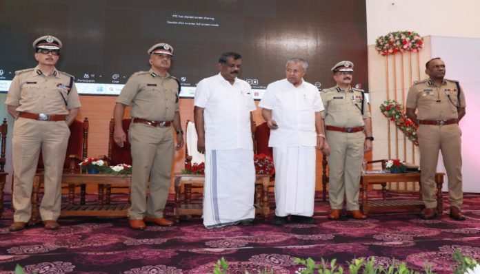 പോലീസിന്റെ പരാതി പരിഹാര സംവിധാനം നിലവില് വന്നു പോലീസിന്റെ പരാതി പരിഹാര സംവിധാനം നിലവില് വന്നു