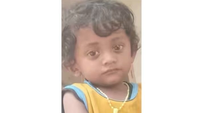 മണ്ണെണ്ണ കുടിച്ചു ചികിത്സയില് കഴിഞ്ഞിരുന്ന രണ്ടുവയസുകാരന് ദാരുണാന്ത്യം മണ്ണെണ്ണ കുടിച്ചു ചികിത്സയില് കഴിഞ്ഞിരുന്ന രണ്ടുവയസുകാരന് ദാരുണാന്ത്യം