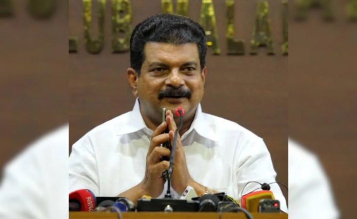 ചുങ്കത്തറയിലെ ഭീഷണി പ്രസംഗത്തിൽ പി.വി അൻവറിനെതിരെ കേസ് ചുങ്കത്തറയിലെ ഭീഷണി പ്രസംഗത്തിൽ പി.വി അൻവറിനെതിരെ കേസ്