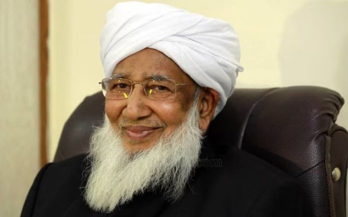 കോഴിക്കോട് ആസ്ഥാനമാക്കി സമസ്ത എ പി വിഭാഗം സ്വകാര്യ സർവ്വകലാശാല സ്ഥാപിക്കും കോഴിക്കോട് ആസ്ഥാനമാക്കി സമസ്ത എ പി വിഭാഗം സ്വകാര്യ സർവ്വകലാശാല സ്ഥാപിക്കും