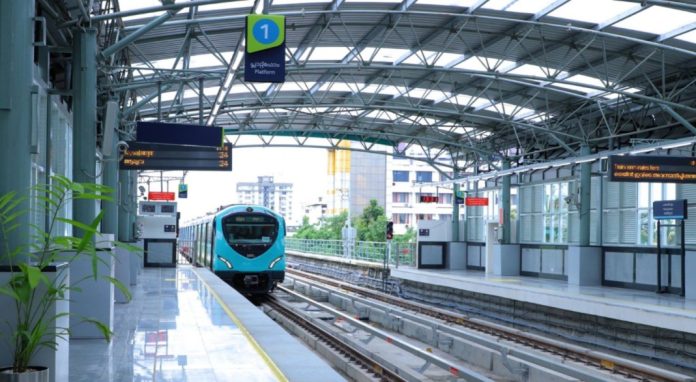 ഐഎസ്എല് ; വെള്ളിയാഴ്ച കൊച്ചി മെട്രോ സര്വീസ് രാത്രി 11 മണി വരെ ഐഎസ്എല് ; വെള്ളിയാഴ്ച കൊച്ചി മെട്രോ സര്വീസ് രാത്രി 11 മണി വരെ