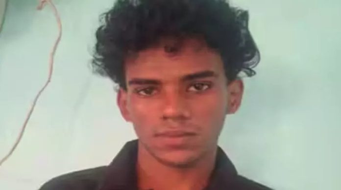 സോഷ്യൽ മീഡിയ വഴി പ്രണയം നടിച്ച് സ്വർണക്കവർച്ച ; യുവാവ് പിടിയിൽ സോഷ്യൽ മീഡിയ വഴി പ്രണയം നടിച്ച് സ്വർണക്കവർച്ച ; യുവാവ് പിടിയിൽ