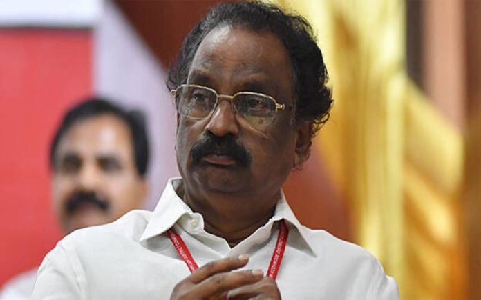 വിവാദങ്ങൾ അവസാനിപ്പിക്കണം : എ പത്മകുമാറിനോട് സംസാരിച്ച് എ കെ ബാലൻ വിവാദങ്ങൾ അവസാനിപ്പിക്കണം : എ പത്മകുമാറിനോട് സംസാരിച്ച് എ കെ ബാലൻ