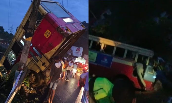 അടിമാലിയിൽ കെഎസ്ആർടിസി ബസ് താഴ്ചയിലേക്ക് മറിഞ്ഞു ; ഡ്രൈവര്ക്കും യാത്രക്കാര്ക്കും പരിക്കേറ്റു അടിമാലിയിൽ കെഎസ്ആർടിസി ബസ് താഴ്ചയിലേക്ക് മറിഞ്ഞു ; ഡ്രൈവര്ക്കും യാത്രക്കാര്ക്കും പരിക്കേറ്റു