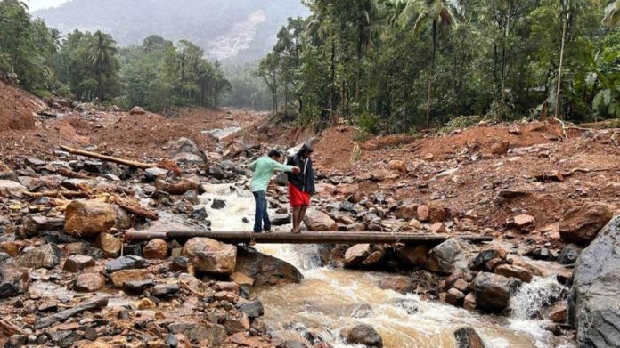 വിലങ്ങാട് പുനരധിവാസം : പട്ടികയിൽ നിന്നും അർഹതപ്പെട്ടവരെ അവഗണിച്ചതായി പരാതി വിലങ്ങാട് പുനരധിവാസം : പട്ടികയിൽ നിന്നും അർഹതപ്പെട്ടവരെ അവഗണിച്ചതായി പരാതി