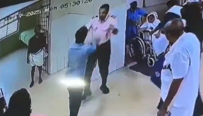 കണ്ണൂരില് ആശുപത്രി സെക്യൂരിറ്റി ജീവനക്കാരനു മര്ദനം കണ്ണൂരില് ആശുപത്രി സെക്യൂരിറ്റി ജീവനക്കാരനു മര്ദനം