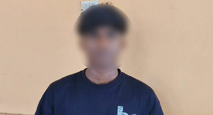 വിദ്യാർത്ഥിക്ക് കോൺഗ്രസ് നേതാവായ പിടിഎ പ്രസിഡന്റിന്റെ മർദ്ദനമെന്ന് പരാതി വിദ്യാർത്ഥിക്ക് കോൺഗ്രസ് നേതാവായ പിടിഎ പ്രസിഡന്റിന്റെ മർദ്ദനമെന്ന് പരാതി