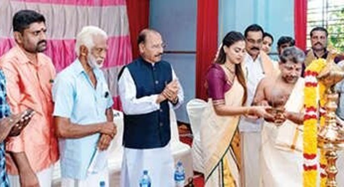 ആനിക്കാട്ടിലമ്മ ശിവപാർവതി ക്ഷേത്രത്തിൽ കുംഭപ്പൂര പൊങ്കാല നടന്നു ആനിക്കാട്ടിലമ്മ ശിവപാർവതി ക്ഷേത്രത്തിൽ കുംഭപ്പൂര പൊങ്കാല നടന്നു