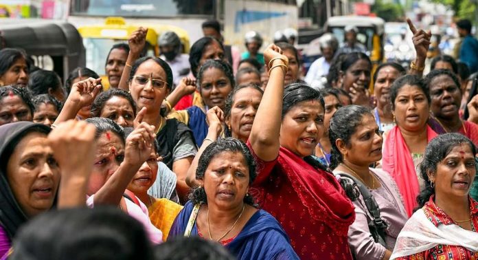 ആശമാരുടെ സെക്രട്ടേറിയറ്റ് സമരം അമ്പതാം ദിവസത്തിലേക്ക് ആശമാരുടെ സെക്രട്ടേറിയറ്റ് സമരം അമ്പതാം ദിവസത്തിലേക്ക്