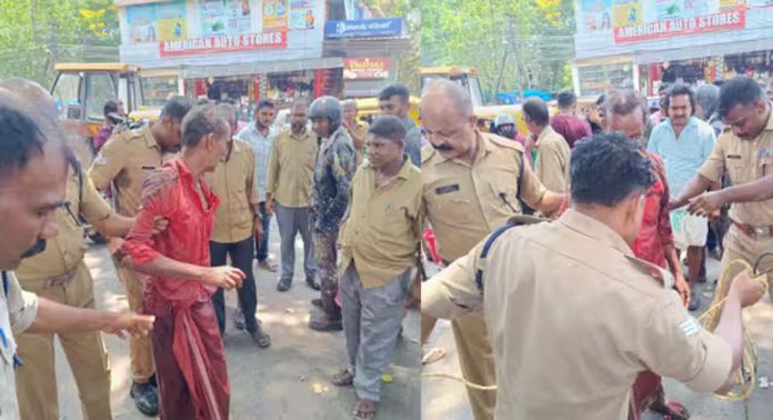 മാലിന്യവാഹിയായ ആമയിഴഞ്ചാൻ തോട്ടിൽ വീണ് മധ്യവയസ്കന് പരിക്ക് മാലിന്യവാഹിയായ ആമയിഴഞ്ചാൻ തോട്ടിൽ വീണ് മധ്യവയസ്കന് പരിക്ക്