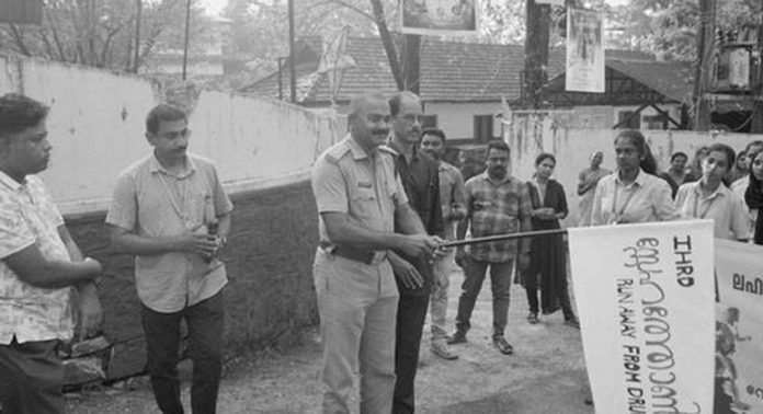 അടൂര് എന്ജിനീയറിങ് കോളേജില് ബോധവല്ക്കരണവും കൂട്ടയോട്ടവും സംഘടിപ്പിച്ചു അടൂര് എന്ജിനീയറിങ് കോളേജില് ബോധവല്ക്കരണവും കൂട്ടയോട്ടവും സംഘടിപ്പിച്ചു
