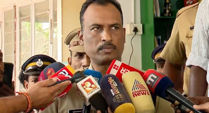 വെഞ്ഞാറമൂട് കൊലപാതകം ; സാമ്പത്തിക ബാധ്യതയുള്ളതായി തെളിവ് ലഭിച്ചെന്ന് റൂറൽ എസ് പി കെ എസ് സുദര്ശന് വെഞ്ഞാറമൂട് കൊലപാതകം ; സാമ്പത്തിക ബാധ്യതയുള്ളതായി തെളിവ് ലഭിച്ചെന്ന് റൂറൽ എസ് പി കെ എസ് സുദര്ശന്