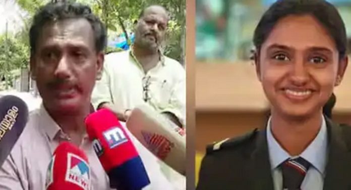 ഐബി ജീവനക്കാരിയുടെ മരണത്തിൽ സാമ്പത്തിക ചൂഷണം നടന്നുവെന്ന ആരോപണവുമായി പിതാവ് മധുസൂദനൻ ഐബി ജീവനക്കാരിയുടെ മരണത്തിൽ സാമ്പത്തിക ചൂഷണം നടന്നുവെന്ന ആരോപണവുമായി പിതാവ് മധുസൂദനൻ