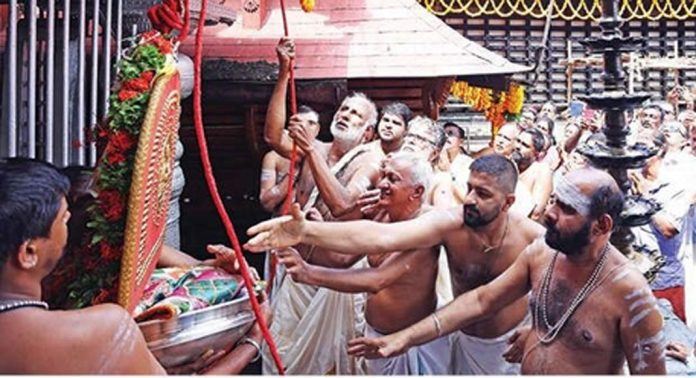 അമ്പലപ്പുഴ ശ്രീകൃഷ്ണസ്വാമീക്ഷേത്രത്തിൽ ഉത്സവത്തിന് കൊടിയേറി അമ്പലപ്പുഴ ശ്രീകൃഷ്ണസ്വാമീക്ഷേത്രത്തിൽ ഉത്സവത്തിന് കൊടിയേറി