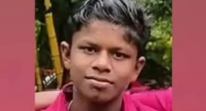 അണക്കര കുങ്കിരിപ്പെട്ടിയിൽ 17 കാരൻ കിണറ്റിൽ വീണു മരിച്ചു അണക്കര കുങ്കിരിപ്പെട്ടിയിൽ 17 കാരൻ കിണറ്റിൽ വീണു മരിച്ചു