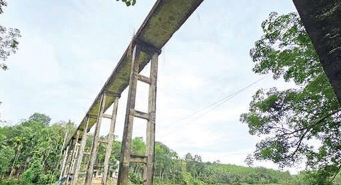 അറ്റകുറ്റപ്പണികൾ ഇല്ലാതെ അപകടാവസ്ഥയിൽ പുതുമലഭാഗത്തെ അക്വാഡക്റ്റ് അറ്റകുറ്റപ്പണികൾ ഇല്ലാതെ അപകടാവസ്ഥയിൽ പുതുമലഭാഗത്തെ അക്വാഡക്റ്റ്