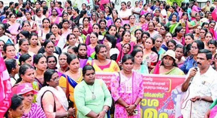 ബി.എസ്.എന്.എല്. ഓഫീസ് മാര്ച്ചും അവകാശ സംഗമവും നടന്നു ബി.എസ്.എന്.എല്. ഓഫീസ് മാര്ച്ചും അവകാശ സംഗമവും നടന്നു