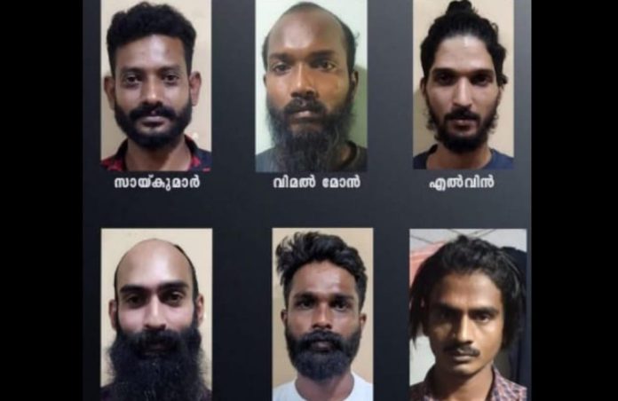 ഡി – ഹണ്ടിന്റെ ഭാഗമായി ജില്ലയിൽ റെയ്ഡുകൾ തുടരുന്നു ; കഞ്ചാവുമായി ആസ്സാം സ്വദേശി ഉൾപ്പെടെ 6 പേർ പിടിയിൽ ഡി – ഹണ്ടിന്റെ ഭാഗമായി ജില്ലയിൽ റെയ്ഡുകൾ തുടരുന്നു ; കഞ്ചാവുമായി ആസ്സാം സ്വദേശി ഉൾപ്പെടെ 6 പേർ പിടിയിൽ