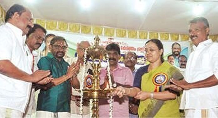 ചുട്ടിപ്പാറ ഹരിഹരമഹാദേവർ ദക്ഷിണാമൂർത്തിക്ഷേത്രത്തിലെ ശിവരാത്രി ഉത്സവം സമാപിച്ചു ചുട്ടിപ്പാറ ഹരിഹരമഹാദേവർ ദക്ഷിണാമൂർത്തിക്ഷേത്രത്തിലെ ശിവരാത്രി ഉത്സവം സമാപിച്ചു