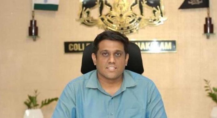 സംസ്ഥാനത്തെ മികച്ച ജില്ലാ കളക്ടര് എന്.എസ്.കെ ഉമേഷിന് സ്റ്റാഫ് കൗണ്സില് ആദരം സംസ്ഥാനത്തെ മികച്ച ജില്ലാ കളക്ടര് എന്.എസ്.കെ ഉമേഷിന് സ്റ്റാഫ് കൗണ്സില് ആദരം