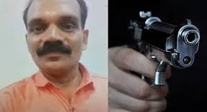 കൈതപ്രത്തെ കൊലപാതകം ; വെടിവെക്കാൻ ഉപയോഗിച്ച തോക്ക് കണ്ടെത്തി കൈതപ്രത്തെ കൊലപാതകം ; വെടിവെക്കാൻ ഉപയോഗിച്ച തോക്ക് കണ്ടെത്തി