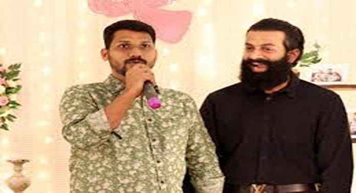 സംവിധായകൻ പൃഥ്വിരാജിന് പിന്തുണയുമായി നിർമാതാവ് ലിസ്റ്റിൻ സ്റ്റീഫൻ സംവിധായകൻ പൃഥ്വിരാജിന് പിന്തുണയുമായി നിർമാതാവ് ലിസ്റ്റിൻ സ്റ്റീഫൻ